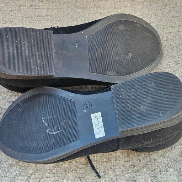 Torrid Women Boot Black Suede Upper Shoes High Top Lace Up Bootie Size 10 - Picture 11 of 11